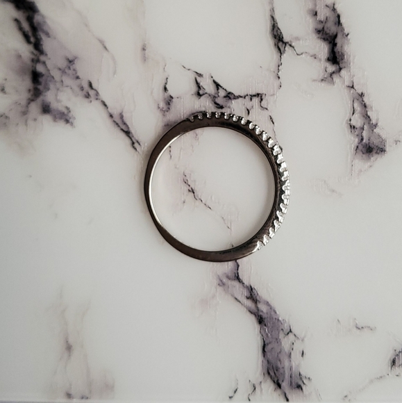 New Gorgeous Silver Wedding Band/Ring - Picture 7 of 8